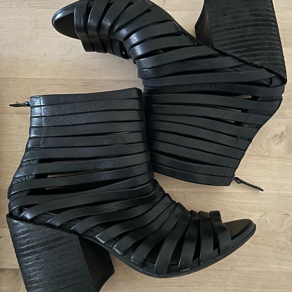 MARSÉLL Coltellone Black Leather Strap Block Heel Shoes Sz 40 - Picture 11 of 12